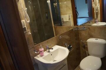 Фото номера Улучшенный двухместный номер с 1 кроватью Отель Hotel Viwaldi г. Baruchowo 3